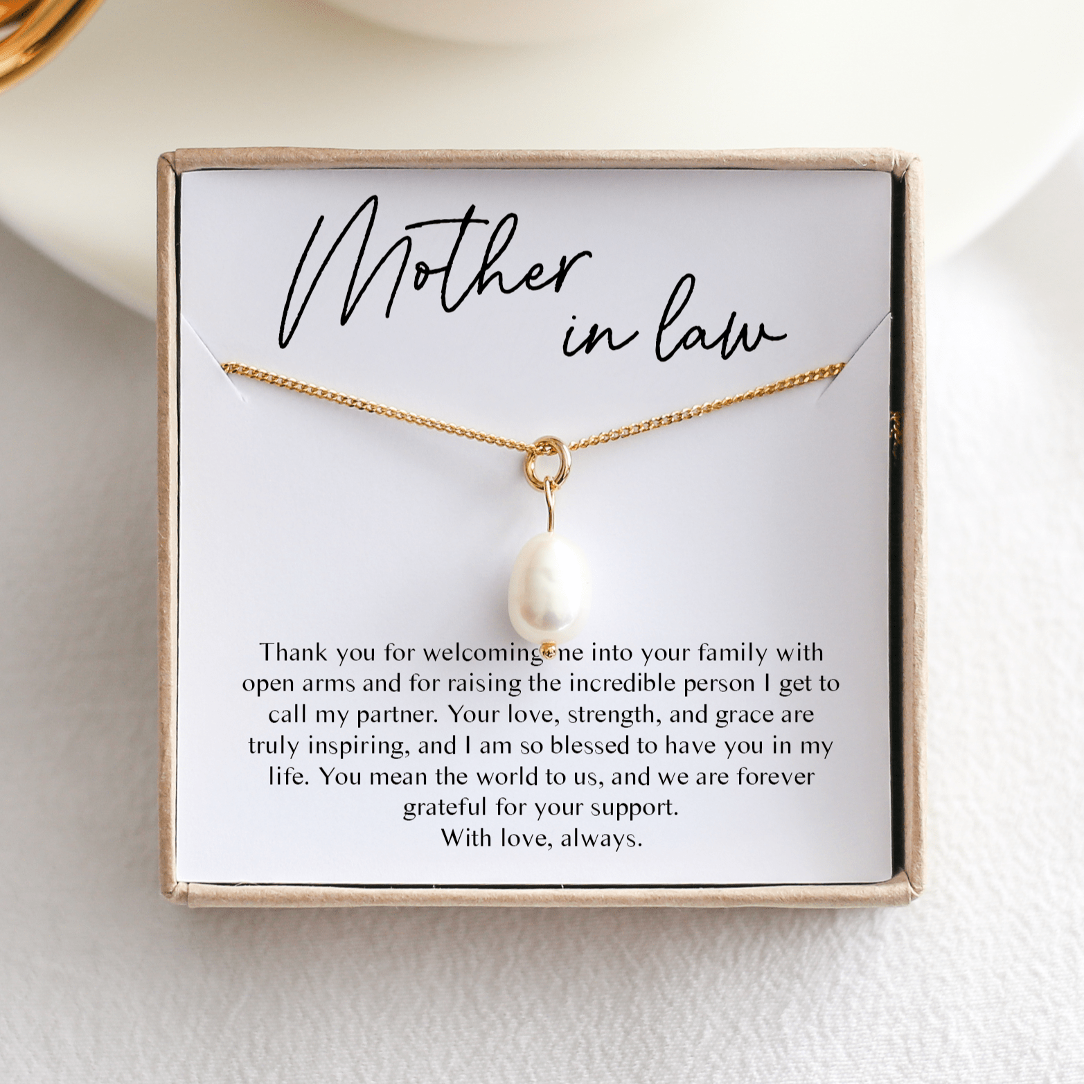 Mother - in - Law Gift - Pearl Necklace - Vinci Woman