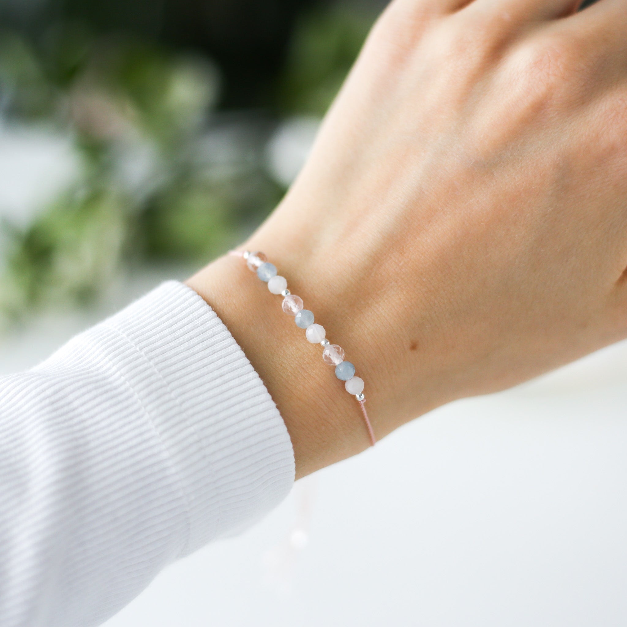 Dainty Fertility Cord Crystal Bracelet - Vinci Woman
