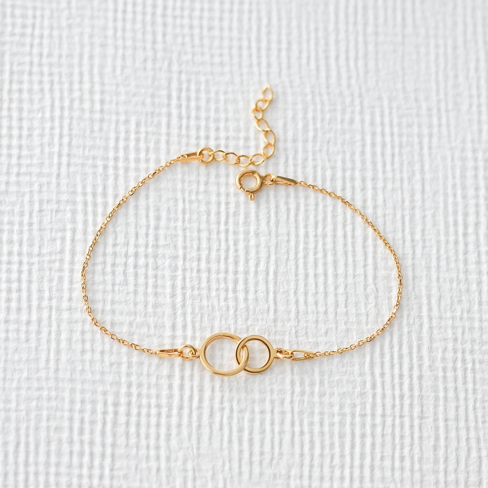 New Beginnings Gift - Interlocking Rings Bracelet - Vinci Woman