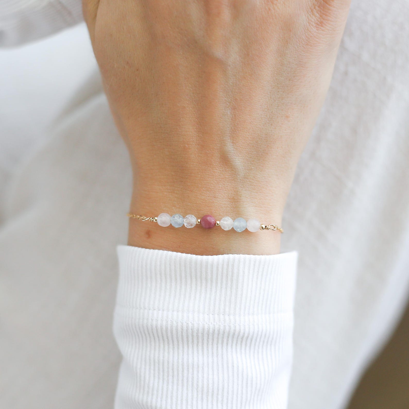 Pregnancy Chain Bracelet - Gift for Mum - to - Be - Vinci Woman
