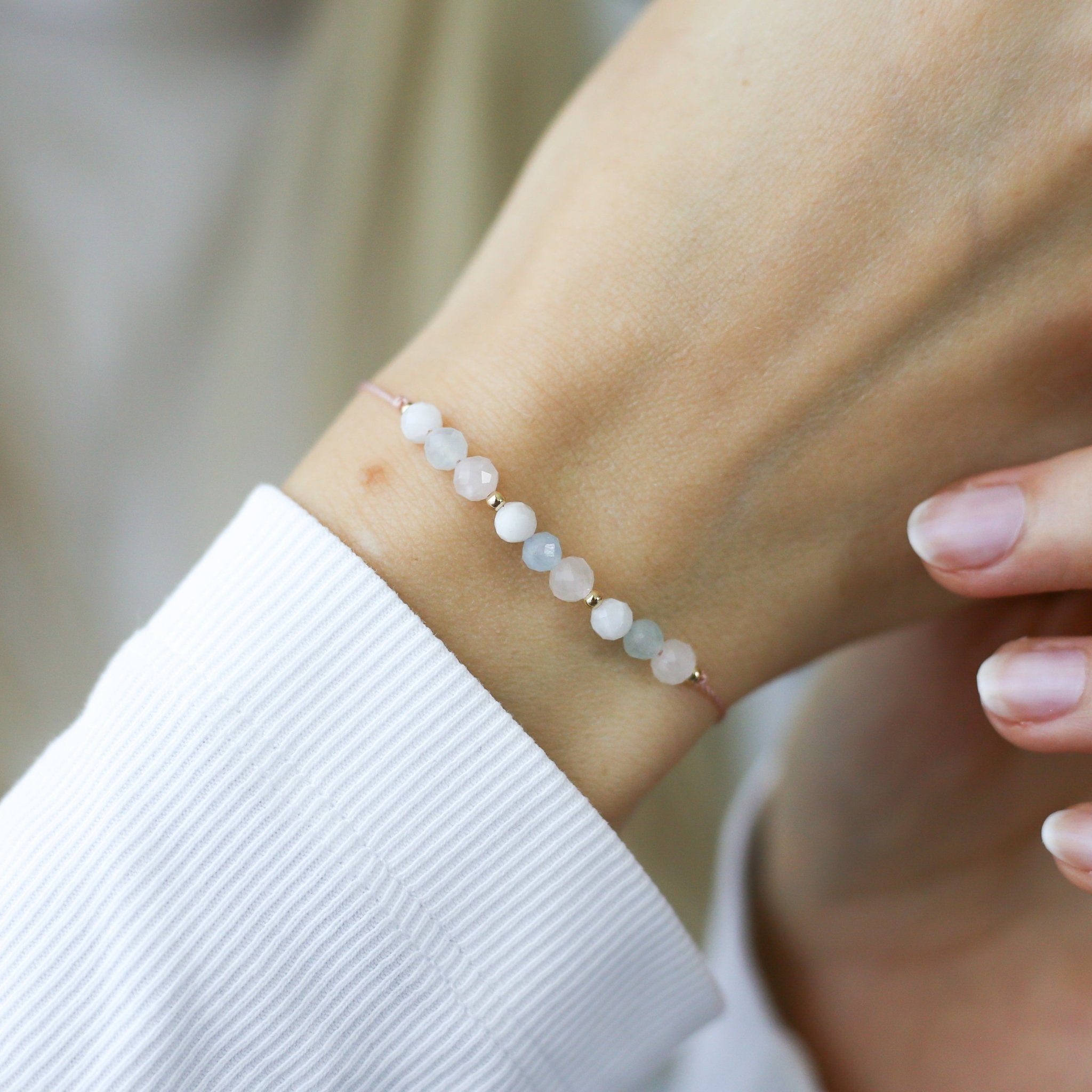 Dainty Fertility Cord Crystal Bracelet - Vinci Woman