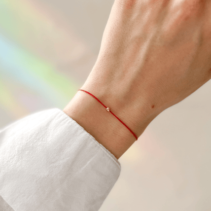 Red String Bracelet – Protection, Good Luck, and Positive Energy - Vinci Woman