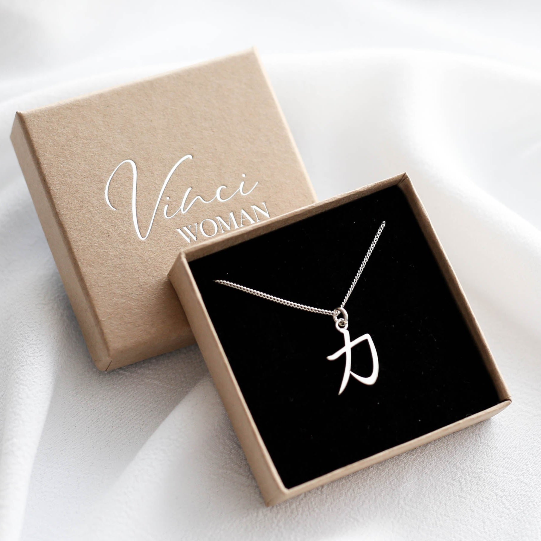 Strength Necklace - Birthday Gift - Vinci Woman