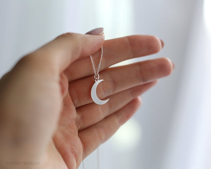 Moon Necklace - Wisdom, Power, Fertility & Change - Vinci Woman