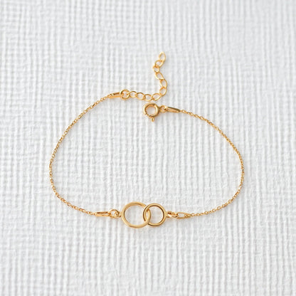 New Beginnings Gift - Interlocking Rings Bracelet - Vinci Woman