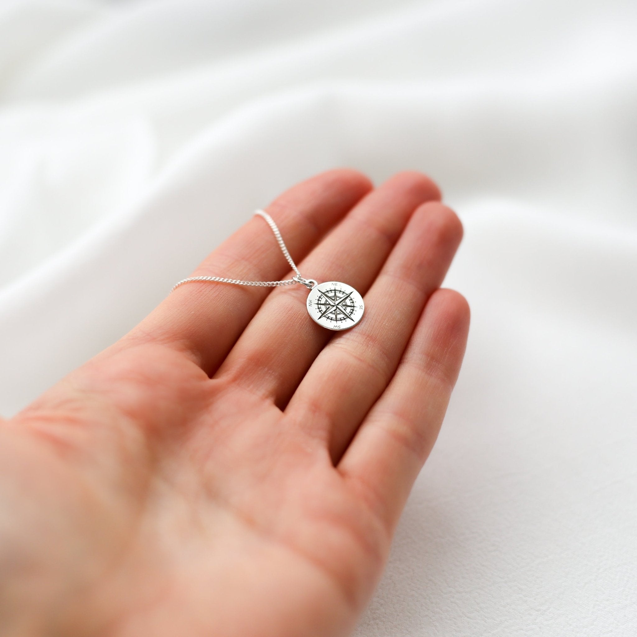 Compass Wanderlust Sterling Silver Necklace - Vinci Woman