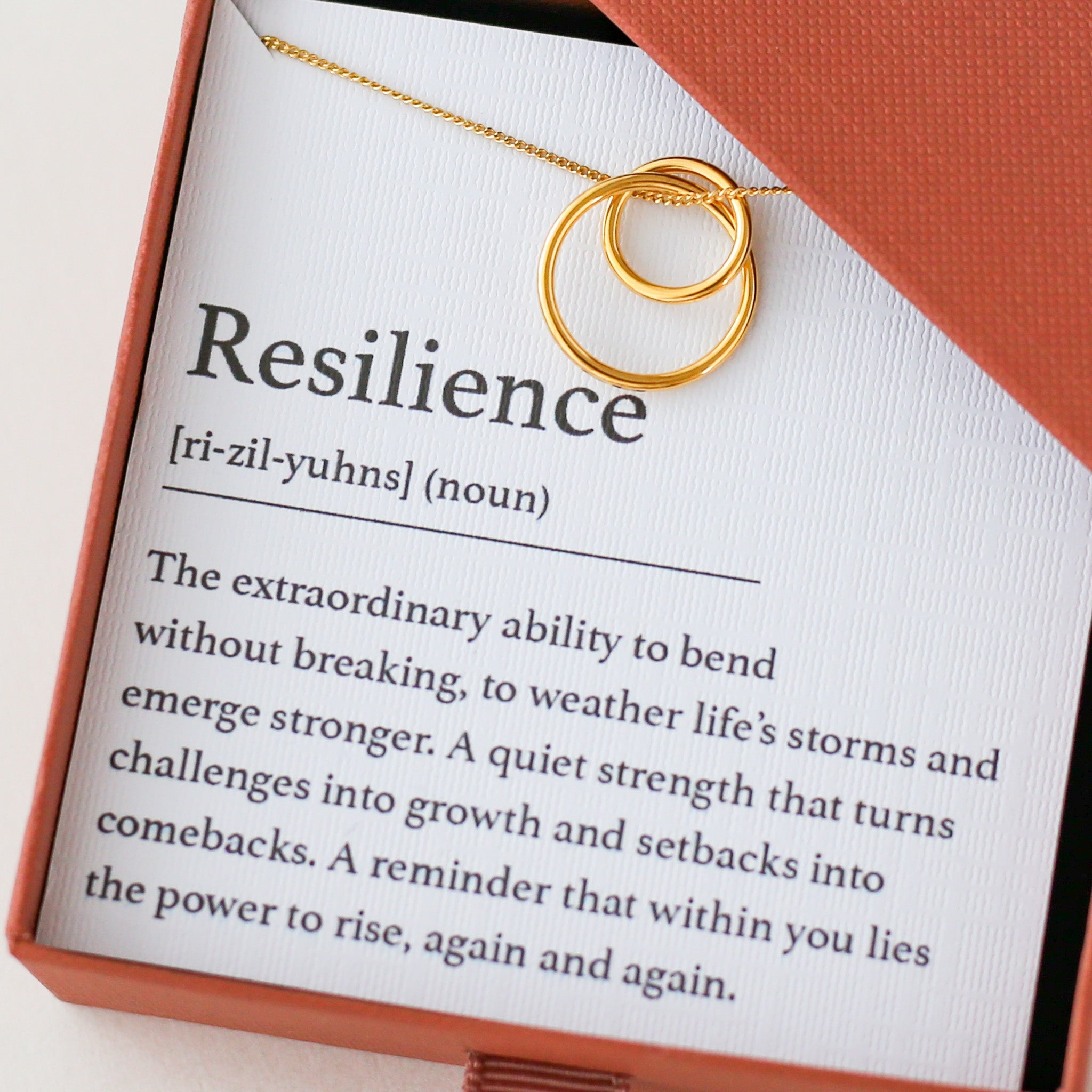 Resilience - Interlocking Circle Necklace - Vinci Woman