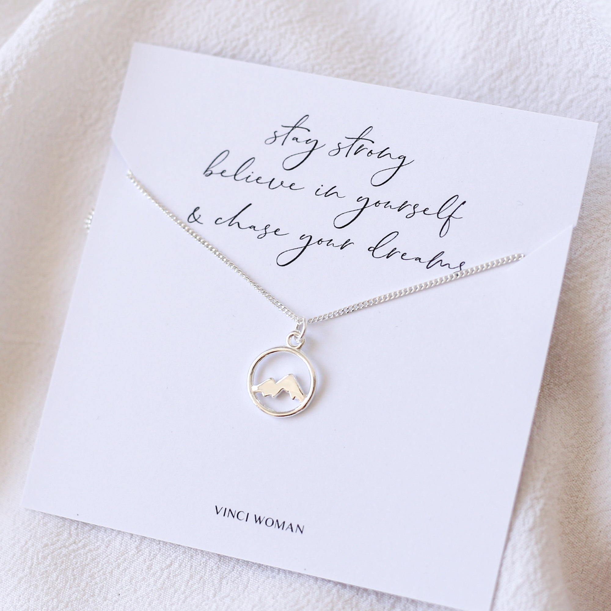 Stay Strong - Mountain Necklace - Vinci Woman