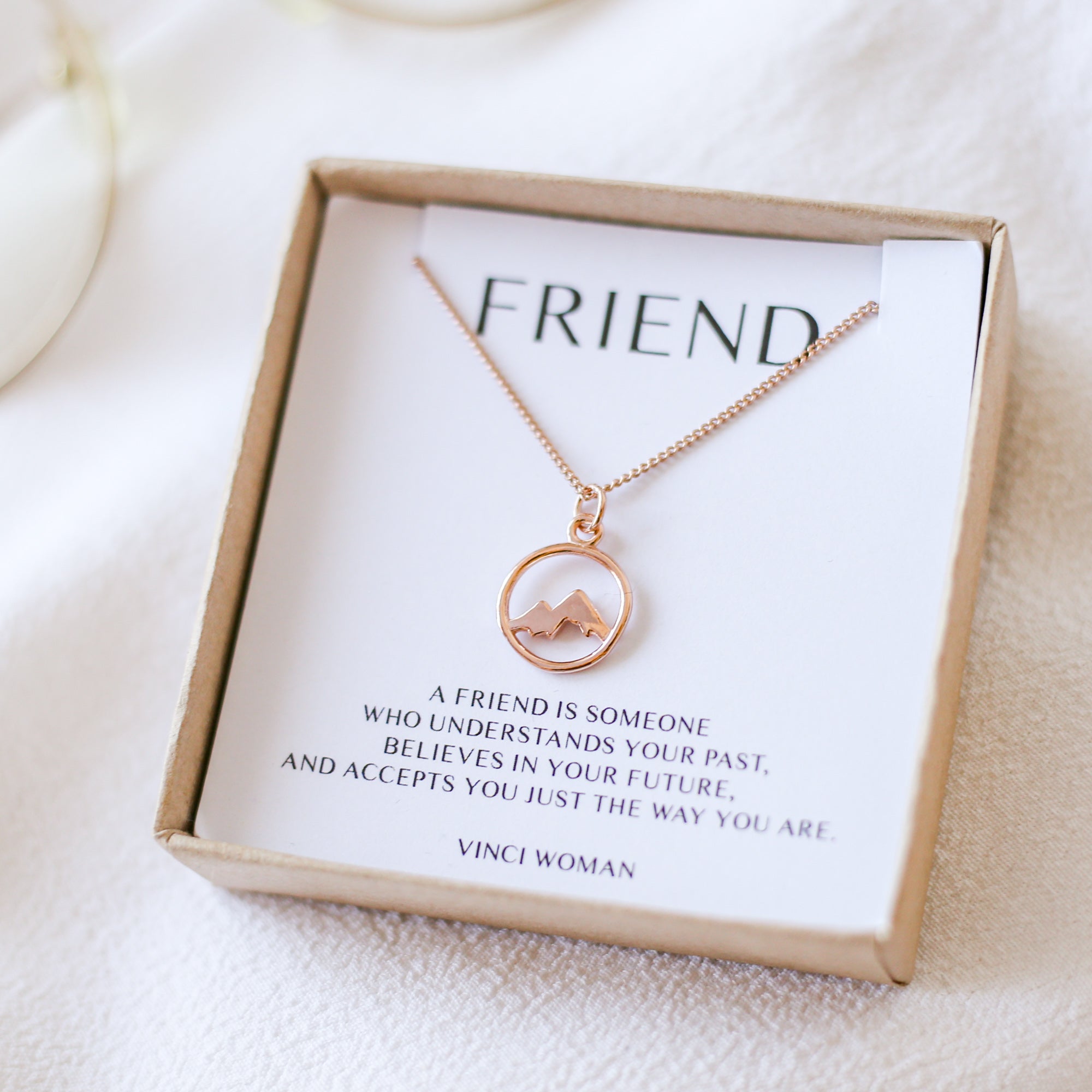 Gift For Friend - Mountain Necklace - Vinci Woman