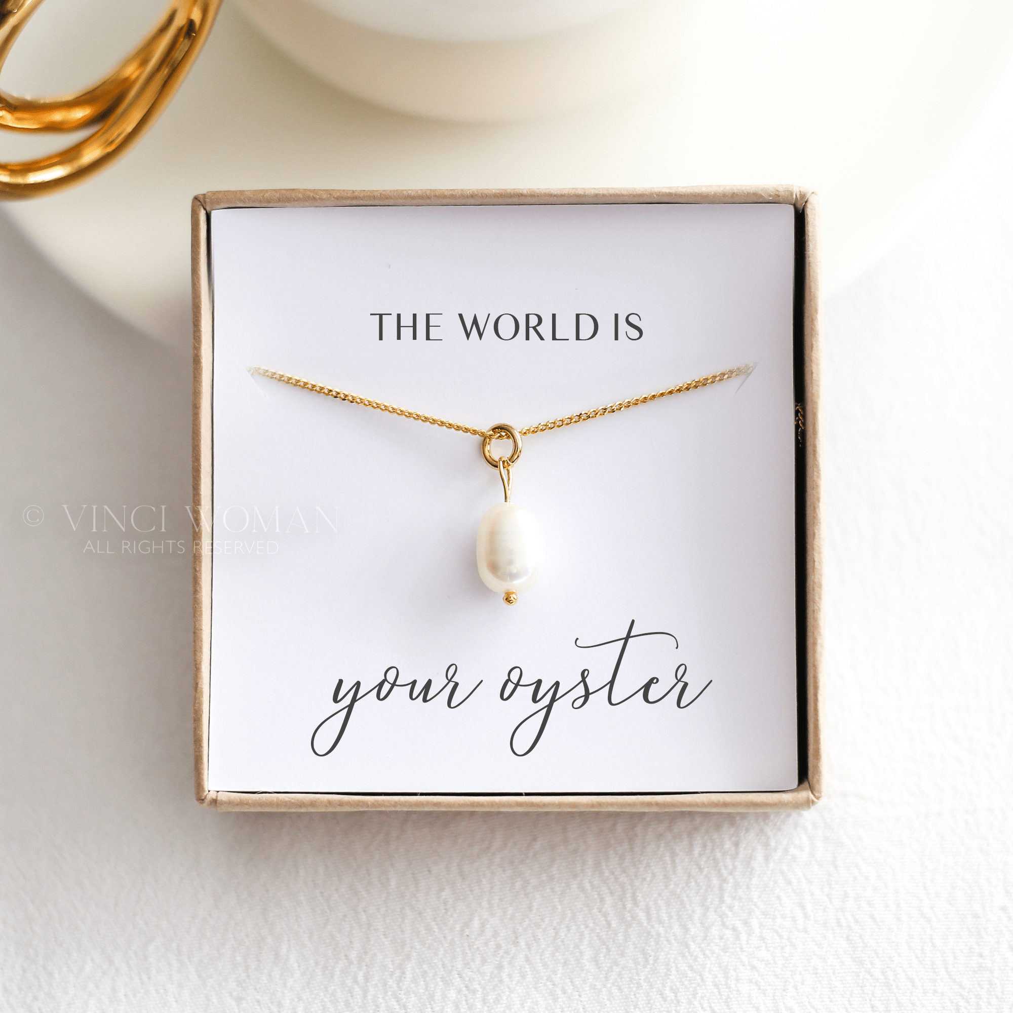 The World Is Your Oyster - Freshwater Pearl Necklace - Vinci Woman